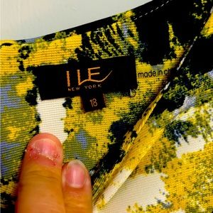 Beautiful dress stretch material, bright yellow and black , New With Tags